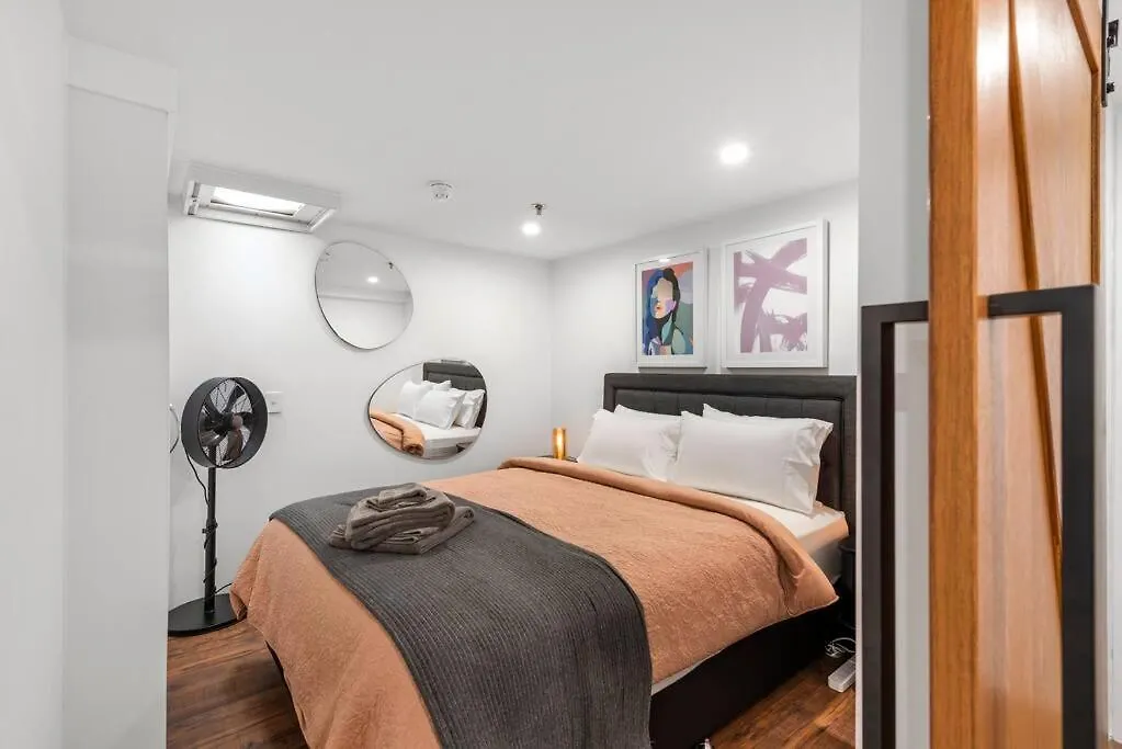 Woolstore Elegance ~ 2Bed/2Bath/1Car ~ Teneriffe Brisbane Appartement